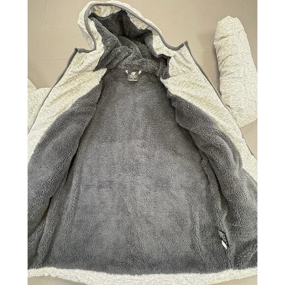 Women’s New Balance Chevron Puffer Jacket Fleece Lined Hooded Zip Front Size M - Picture 11 of 11